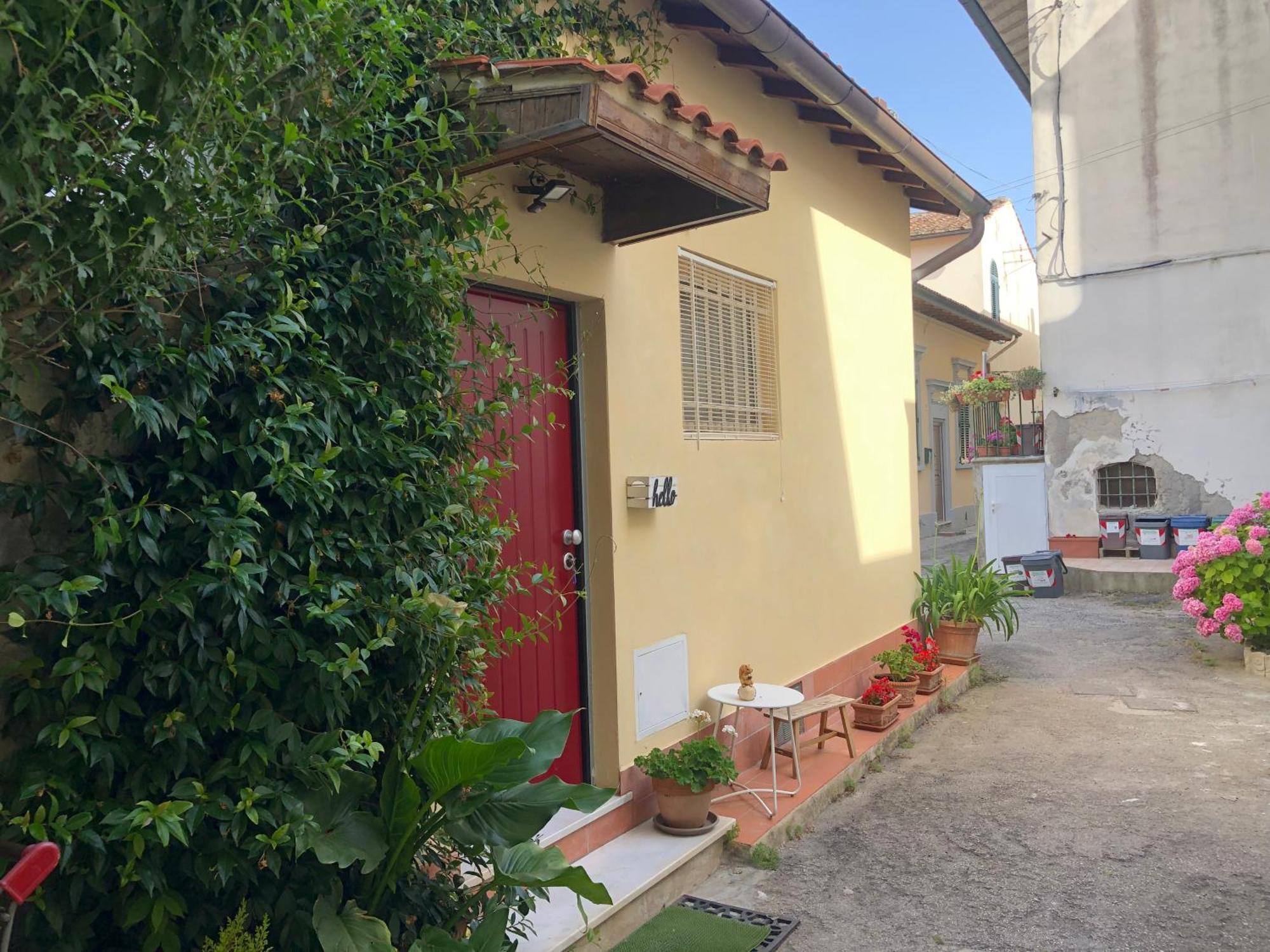 Casina Di Nina Apartment ลีวอร์โน ภายนอก รูปภาพ